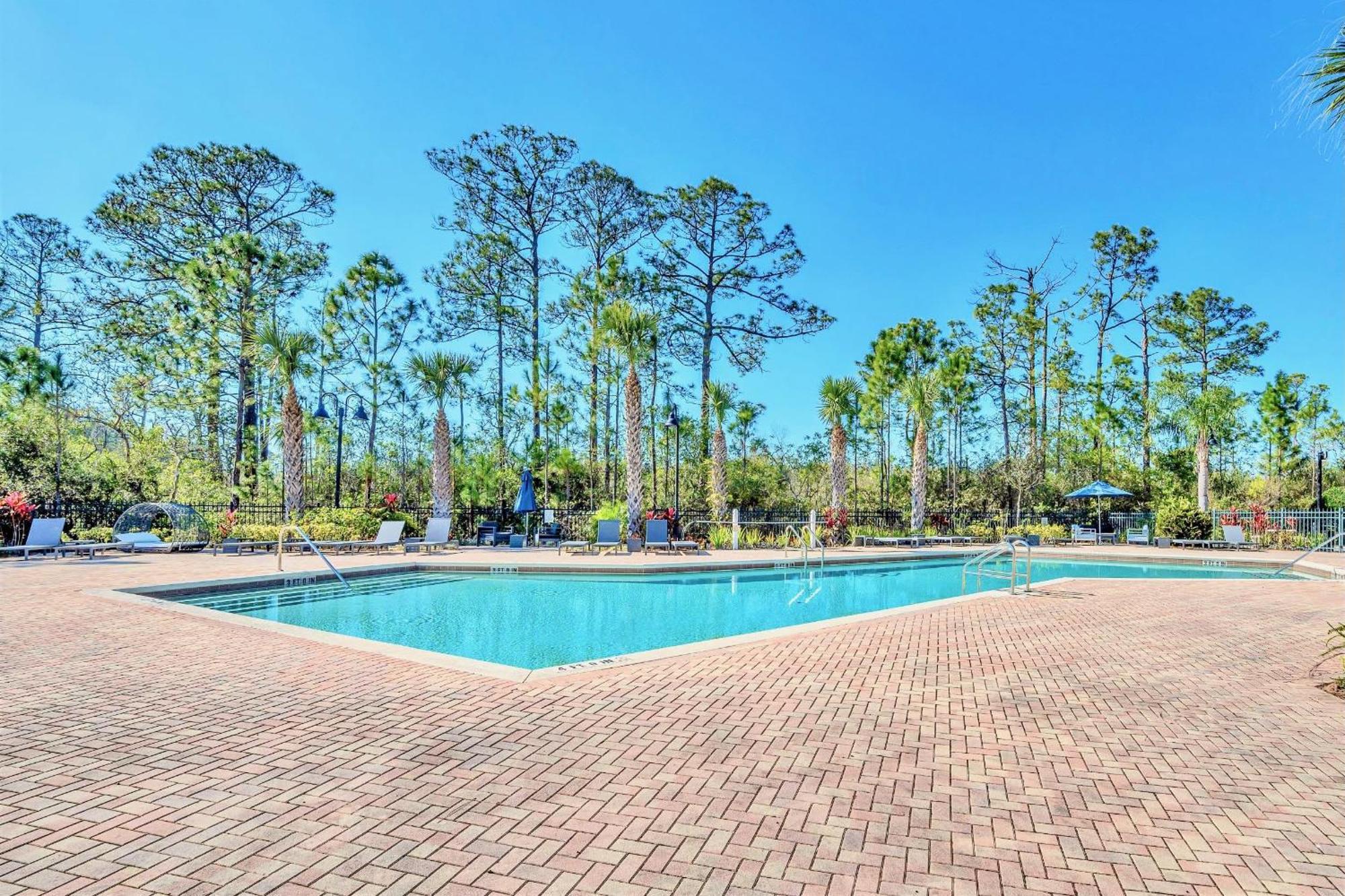 Stunning 2Br Condo With Hot Tub And Pool, Near Disney! Orlando Exteriör bild