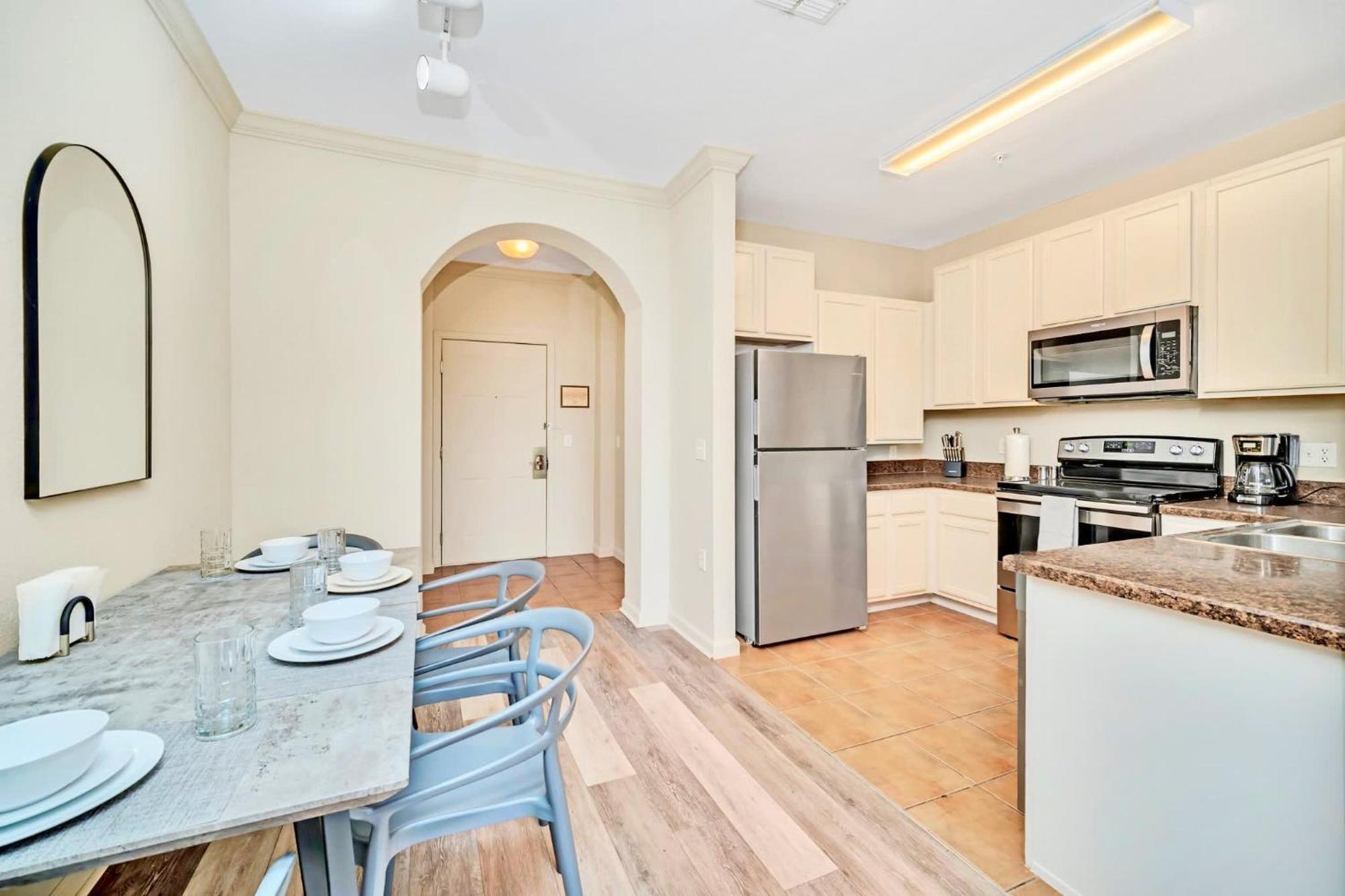 Stunning 2Br Condo With Hot Tub And Pool, Near Disney! Orlando Exteriör bild